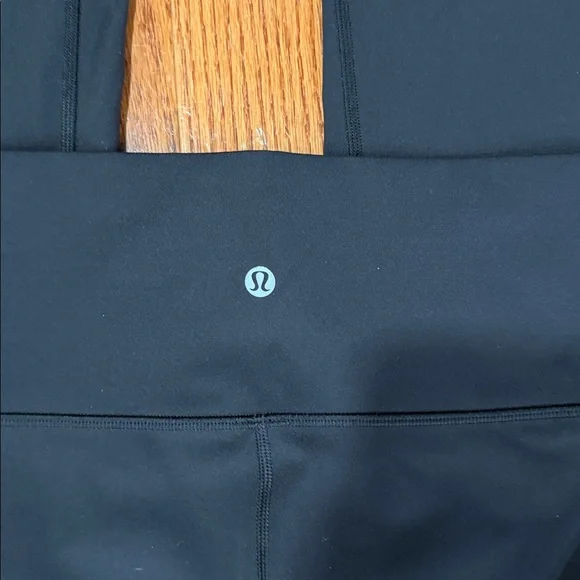 2 pairs of Lululemon leggings size 8 - Picture 3 of 8